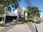 Casa com 4 dormitórios à venda, 412 m² por R$...