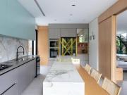 Casa com 4 dormitórios à venda, 415 m² por R$...