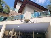 Casa com 4 dormitórios à venda, 417 m² por R$...