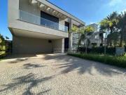 Casa com 4 dormitórios à venda, 423 m² por R$...