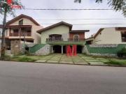 Casa com 4 dormitórios à venda, 430 m² por R$...