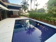 Casa com 4 dormitórios à venda, 430 m² por R$...