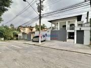 Casa com 4 dormitórios à venda, 432 m² por R$...
