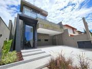 Casa à venda, 440 m² por R$ 4.250.000,00 Granja Viana...