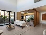 Casa com 4 dormitórios à venda, 440 m² por R$...