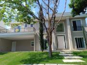 Casa com 4 dormitórios à venda, 440 m² por R$...