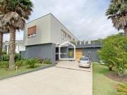 Casa com 4 dormitórios à venda, 442 m² por R$...