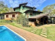 Casa com 4 dormitórios à venda, 444 m² por R$...