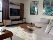 Casa com 4 dormitórios à venda, 447 m² por R$...