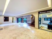Casa com 4 dormitórios à venda, 450 m² por R$...