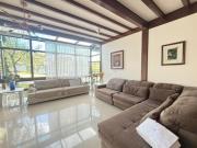 Casa com 4 dormitórios à venda, 450 m² por R$...