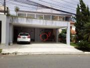 Casa com 4 dormitórios à venda, 450 m² por R$...
