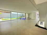 Casa com 4 dormitórios à venda, 450 m² por R$...