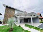 Casa com 4 dormitórios à venda, 455 m² por R$...