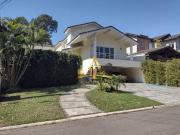 Casa com 4 dormitórios à venda, 460 m² por R$...