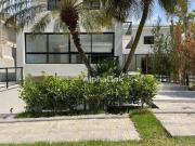 Casa com 4 dormitórios à venda, 460 m² por R$...