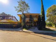 Casa com 4 dormitórios à venda, 461 m² por R$...