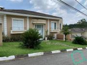 Casa com 4 dormitórios à venda, 467 m² por R$...