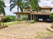 Casa com 4 dormitórios à venda, 467 m² por R$...