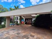 Casa com 4 dormitórios à venda, 472 m² por R$...