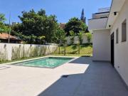 Casa com 4 dormitórios à venda, 477 m² por R$...
