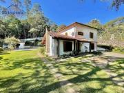 Casa com 4 dormitórios à venda, 478 m² por R$...