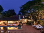 Casa com 4 dormitórios à venda, 485 m² por R$...