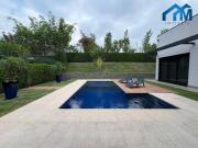 Casa com 4 dormitórios à venda, 490 m² por R$...