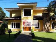 Casa com 4 dormitórios à venda, 495 m² por R$...