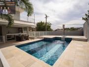 Casa com 4 dormitórios à venda, 499 m² por R$...