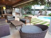 Casa com 4 dormitórios à venda, 500 m² por R$...