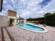 Casa com 4 dormitórios à venda, 500 m² por R$...