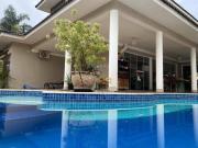 Casa com 4 dormitórios à venda, 500 m² por R$...