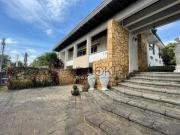 Casa com 4 dormitórios à venda, 500 m² por R$...
