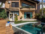 Casa com 4 dormitórios à venda, 500 m² por R$ 4.800.000...