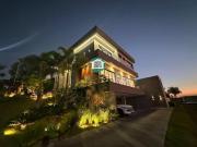 Casa com 4 dormitórios à venda, 500 m² por R$...