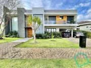 Casa com 4 dormitórios à venda, 513 m² por R$...