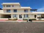 Casa com 4 dormitórios à venda, 518 m² por R$...