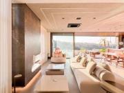 Casa com 4 dormitórios à venda, 520 m² por R$...