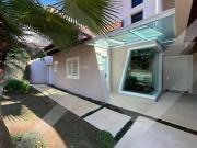 Casa com 4 dormitórios à venda, 520 m² por R$...