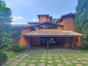 Casa com 4 dormitórios à venda, 520 m² por R$...