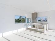 Casa com 4 dormitórios à venda, 526 m² por R$...