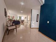 Casa com 4 dormitórios à venda, 545 m² por R$...