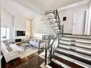 Casa com 4 dormitórios à venda, 550 m² por R$...