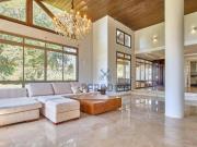 Casa com 4 dormitórios à venda, 550 m² por R$...