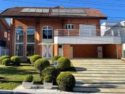 Casa com 4 dormitórios à venda, 550 m² por R$...