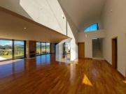 Casa com 4 dormitórios à venda, 550 m² por R$...