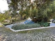 Casa com 4 dormitórios à venda, 553 m² por R$...