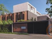 Casa com 4 dormitórios à venda, 554 m² por R$...