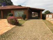 Casa com 4 dormitórios à venda, 556 m² por R$...
